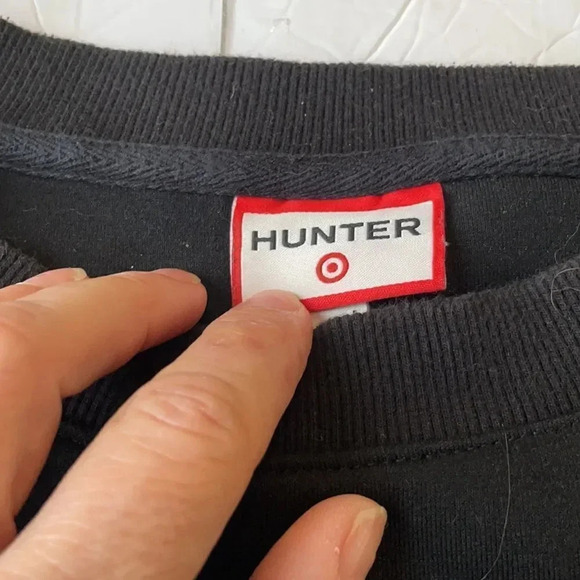 Hunter for Target crewneck sweatshirt, black. Unisex Size large - Picture 4 of 9